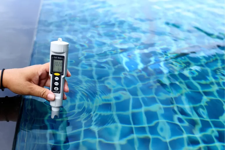 mesure du taux de sel dans la piscine